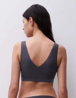 SOFT STRETCH V-NECK PADDED TOP