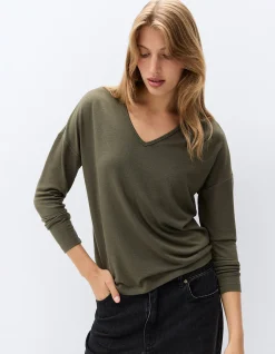 SOFT V-NECK LONG SLEEVE TEE