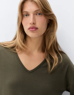 SOFT V-NECK LONG SLEEVE TEE