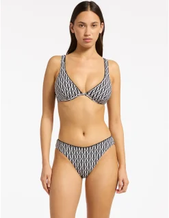 Spring Geo U/Wire Tri Top