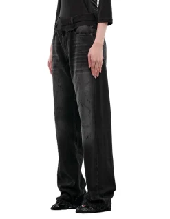 STRAIGHT LEG JEANS