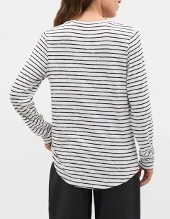 SUPERSOFT V NECK TOP