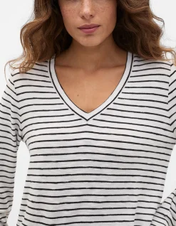 SUPERSOFT V NECK TOP