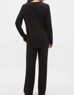 SUPERSOFT V NECK TOP