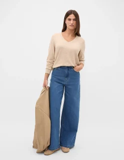 SUPERSOFT V NECK TOP