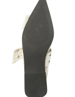 SUZIE FLAT