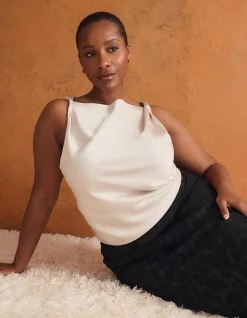 TAHNI TWIST TOP