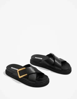 Tessa Sandal