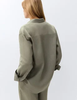 THE CLASSIC OVERSIZED LINEN SHIRT
