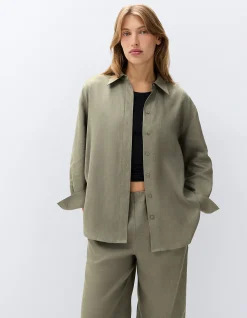 THE CLASSIC OVERSIZED LINEN SHIRT