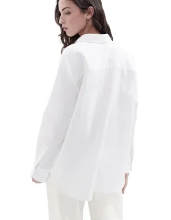 THE CLASSIC OVERSIZED LINEN SHIRT