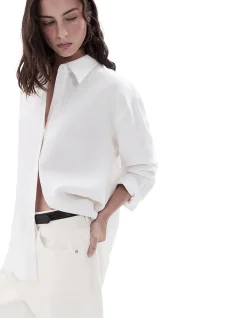 THE CLASSIC OVERSIZED LINEN SHIRT