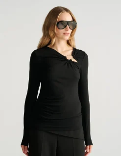 TIANA METAL DETAIL TOP