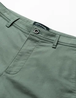 TONGARIRO SPORTS FIT 9" SHORT - EVERGREEN