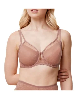 Triumph Signature Sheer W01 EX