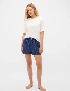 T-SHIRT AND PANT PJ SET