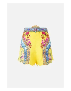 TUCK FRONT SHORT