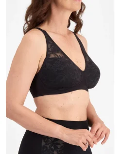 ULTIMATE LACE WIREFREE BRA