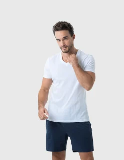 V NECK ESSENTIAL T-Shirt