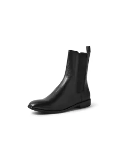 Wanderer Sleek Leather Chelsea Boots