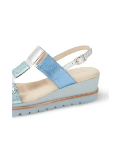 Winstall Metallic Strap Platform Sandals