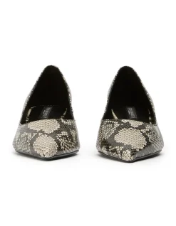 Women's Cameo Pumps
