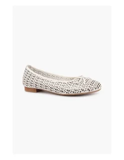 WOMEN'S NOVA SHOE