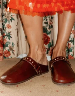 WOMEN'S THE POPPY BROWN SANDAL SHOE