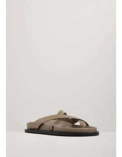WOMEN'S CLAUDE SANDAL