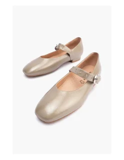 WOMEN'S NURIA SHOE