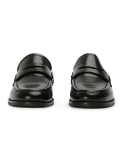 WOMEN'S ZAC SHOE