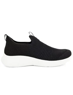 YARD SNEAKER