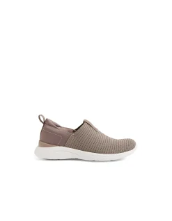 Yarrni Cushioned Comfort Sneaker