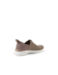 Yarrni Cushioned Comfort Sneaker