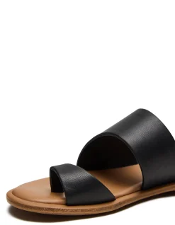 ZANI FLAT SANDAL