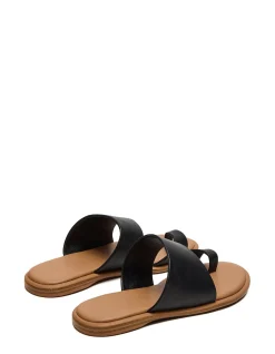 ZANI FLAT SANDAL